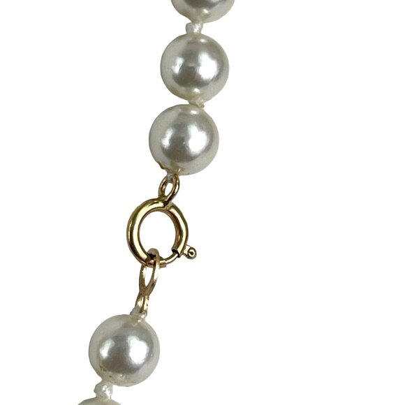 14K Yellow Gold and Cultured Pearl Necklace 5mm - Picture 4 of 7